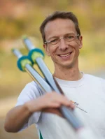 Dr. Nils Bock