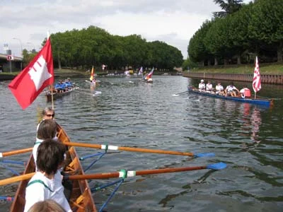 Die Boote warten auf den Start
